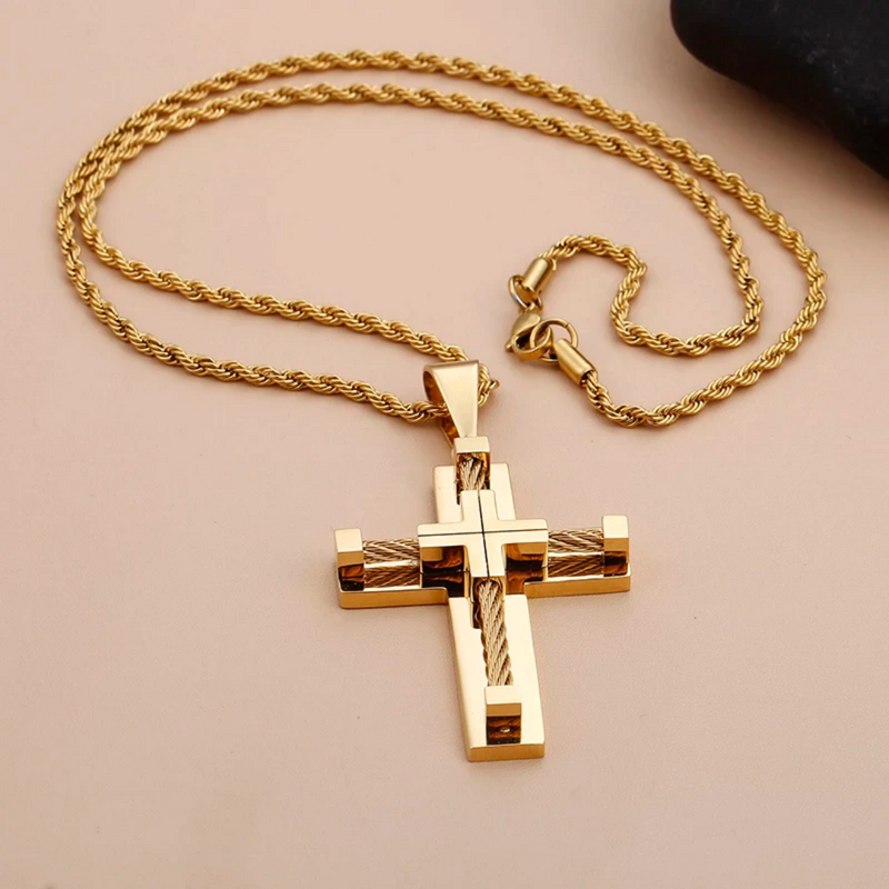 Corrente de Crucifixo - Banhado a Ouro 18K